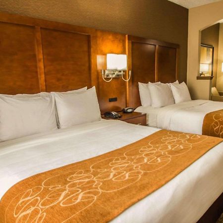 Quality Suites Nyc Gateway North Bergen Exteriör bild
