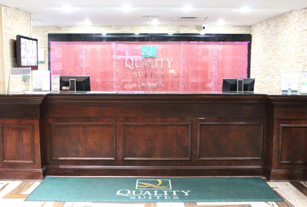 Quality Suites Nyc Gateway North Bergen Exteriör bild