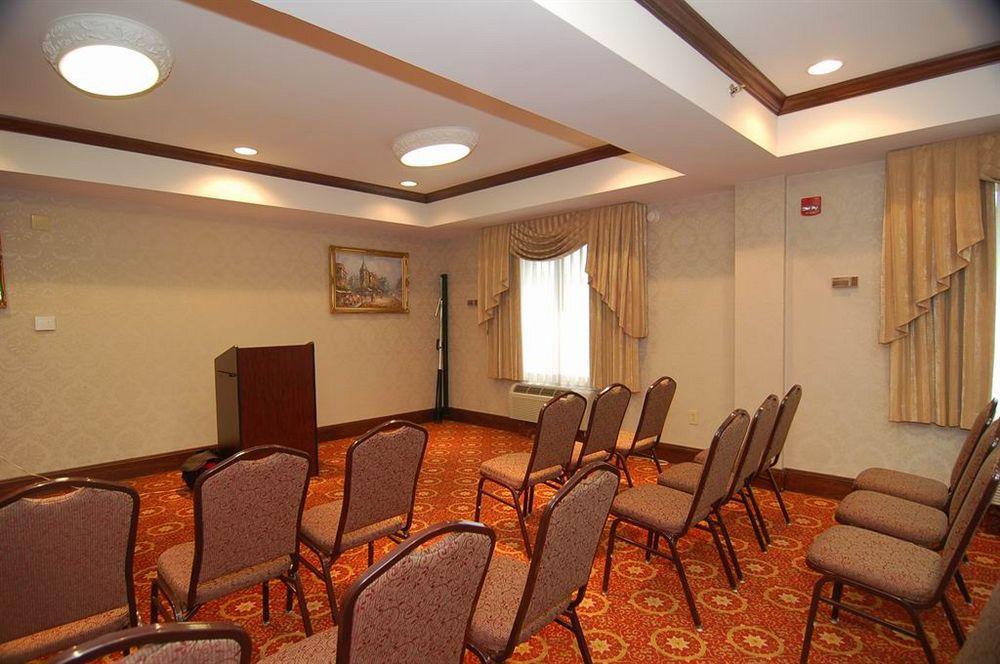 Quality Suites Nyc Gateway North Bergen Exteriör bild