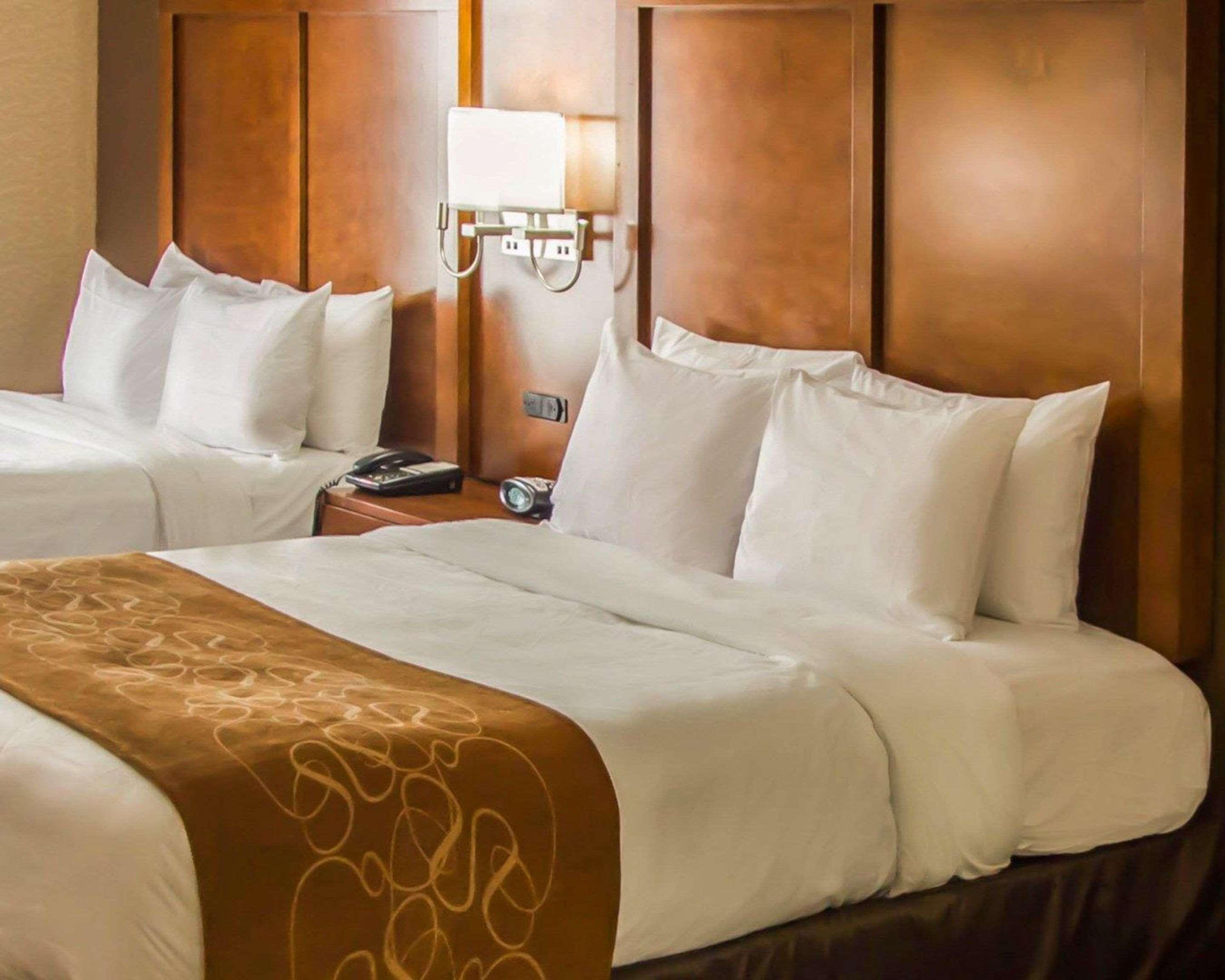 Quality Suites Nyc Gateway North Bergen Exteriör bild