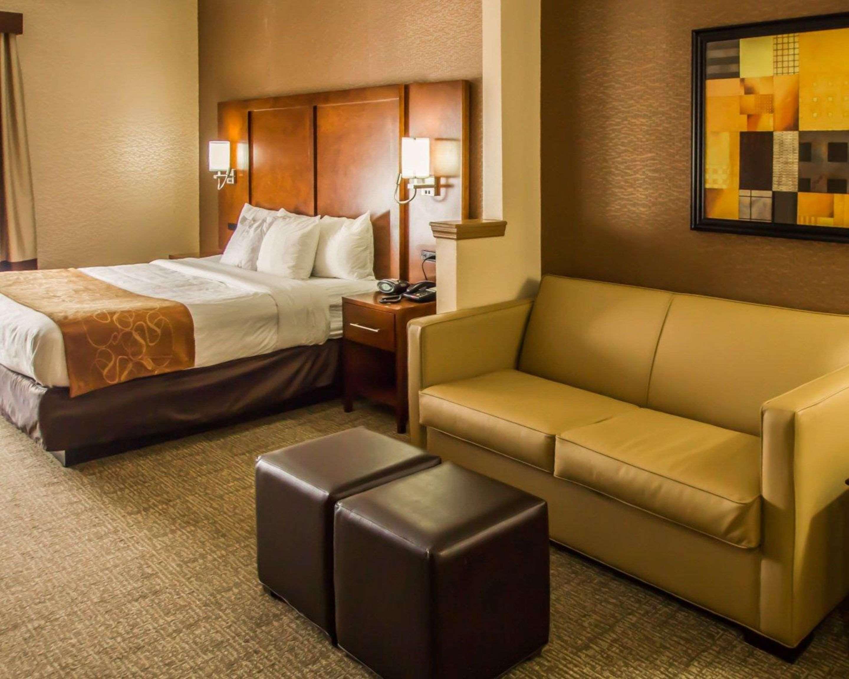 Quality Suites Nyc Gateway North Bergen Exteriör bild