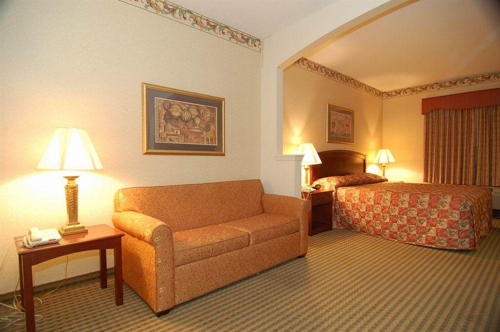 Quality Suites Nyc Gateway North Bergen Exteriör bild