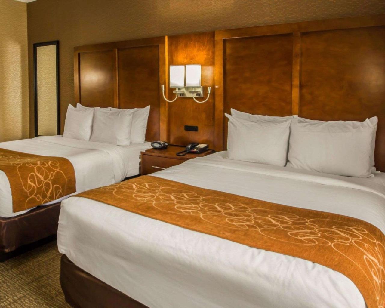 Quality Suites Nyc Gateway North Bergen Exteriör bild