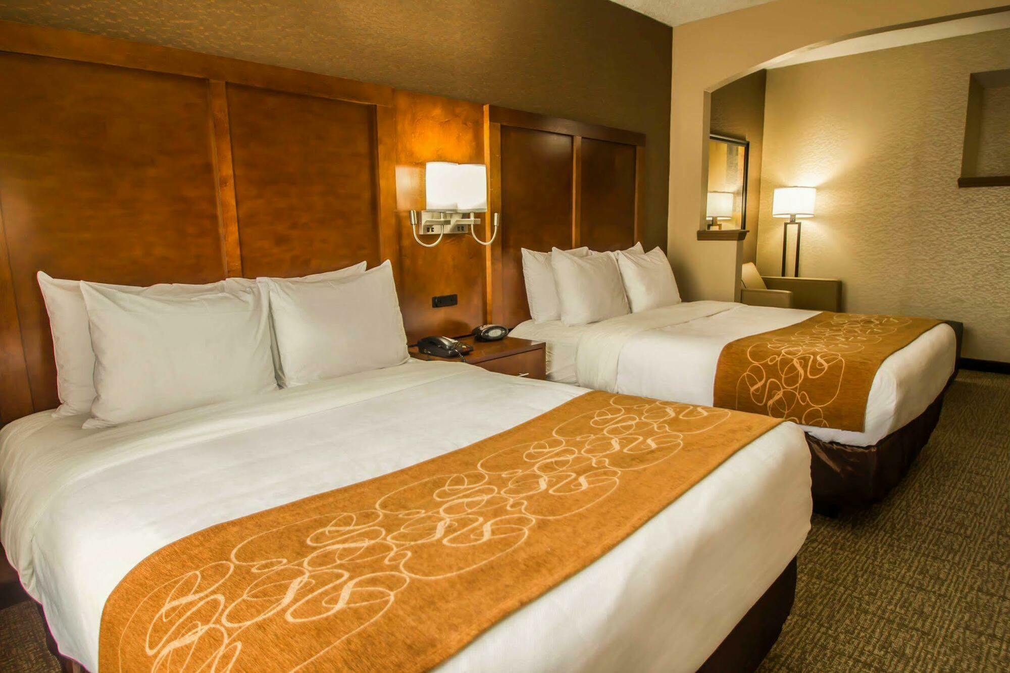Quality Suites Nyc Gateway North Bergen Exteriör bild